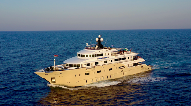 Golden Dolphin 4