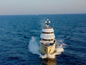 Golden Dolphin 4_Front